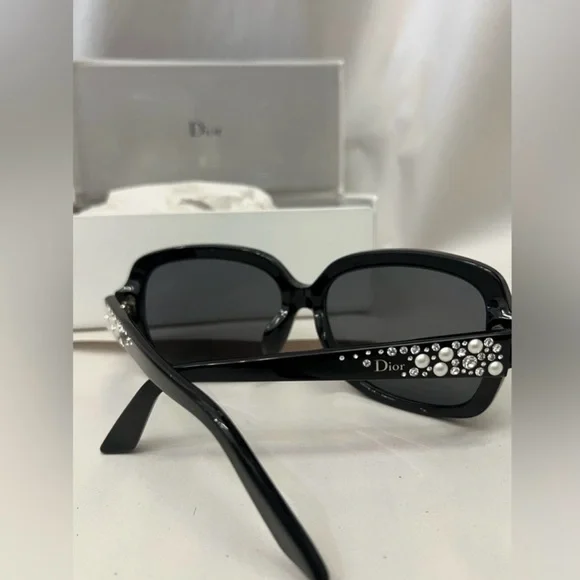 Dior Brilliance F~ Black with Bold Embellishments Exquisite Condition with Box - Picture 3 of 10